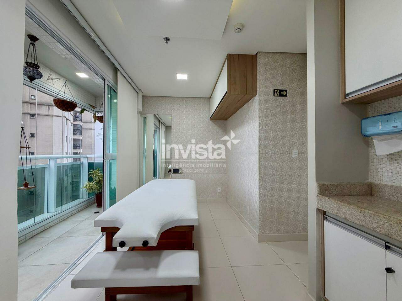 C&oacute;digo: 42088 R$ 480.000,00 Sala Comercial &agrave; venda em Santos-SP no bairro Gonzaga, com 0 dormit&oacute;rio e 40m&sup2; 40 m&sup2; 0 quartos 1 vaga - Santos