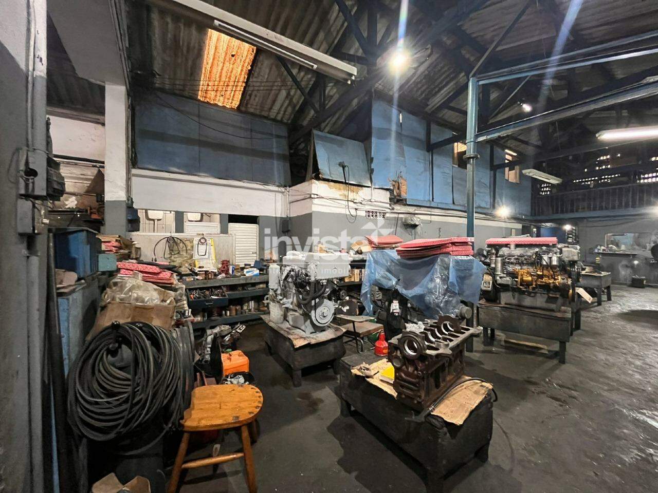 Galp&atilde;o Comercial para Loca&ccedil;&atilde;o &ndash; Campo Grande - Santos