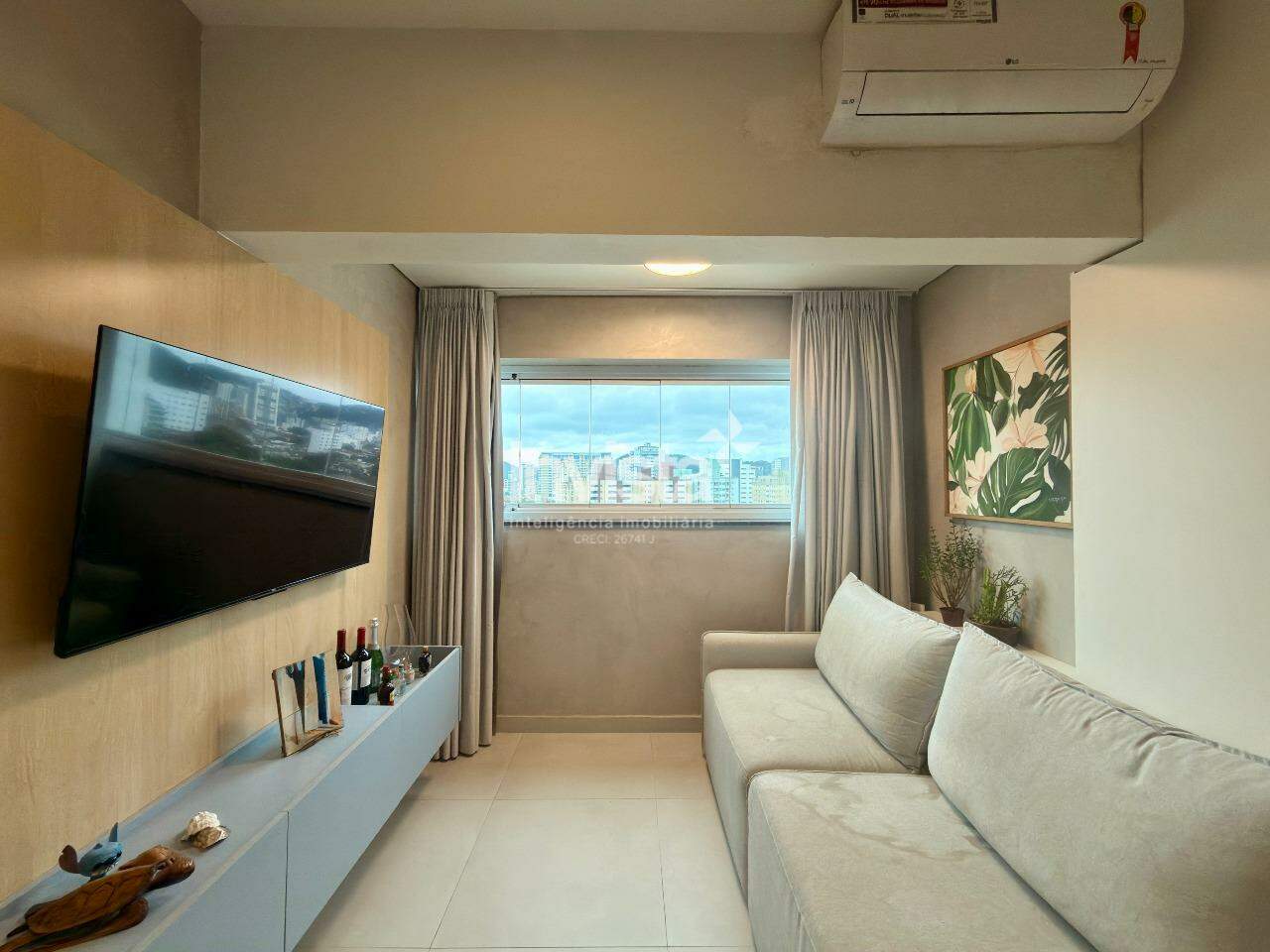 C&oacute;digo: 42327 R$ 390.000,00 Apartamento &agrave; venda em Santos-SP no bairro Macuco, com 1 dormit&oacute;rio e 38m&sup2; 38 m&sup2; 1 quarto 1 vaga - Santos