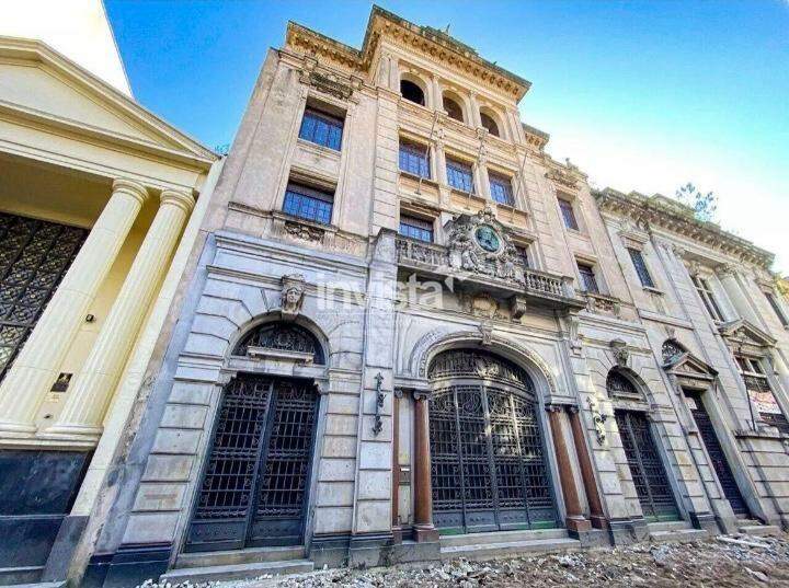 C&oacute;digo: 42335 R$ 18.000.000,00 Pr&eacute;dio Inteiro &agrave; venda em Santos-SP no bairro CENTRO, com 0 dormit&oacute;rio e 4200m&sup2; 4200 m&sup2; 0 quartos 10 vagas - Santos