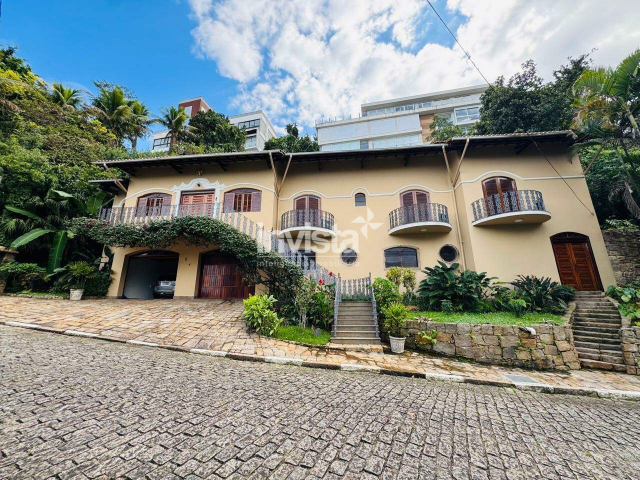 C&oacute;digo: 42372 R$ 15.000,00 Casa para alugar em Santos-SP no bairro Marap&eacute;, com 4 dormit&oacute;rios e 551m&sup2; 551 m&sup2; 4 quartos 2 vagas - Santos