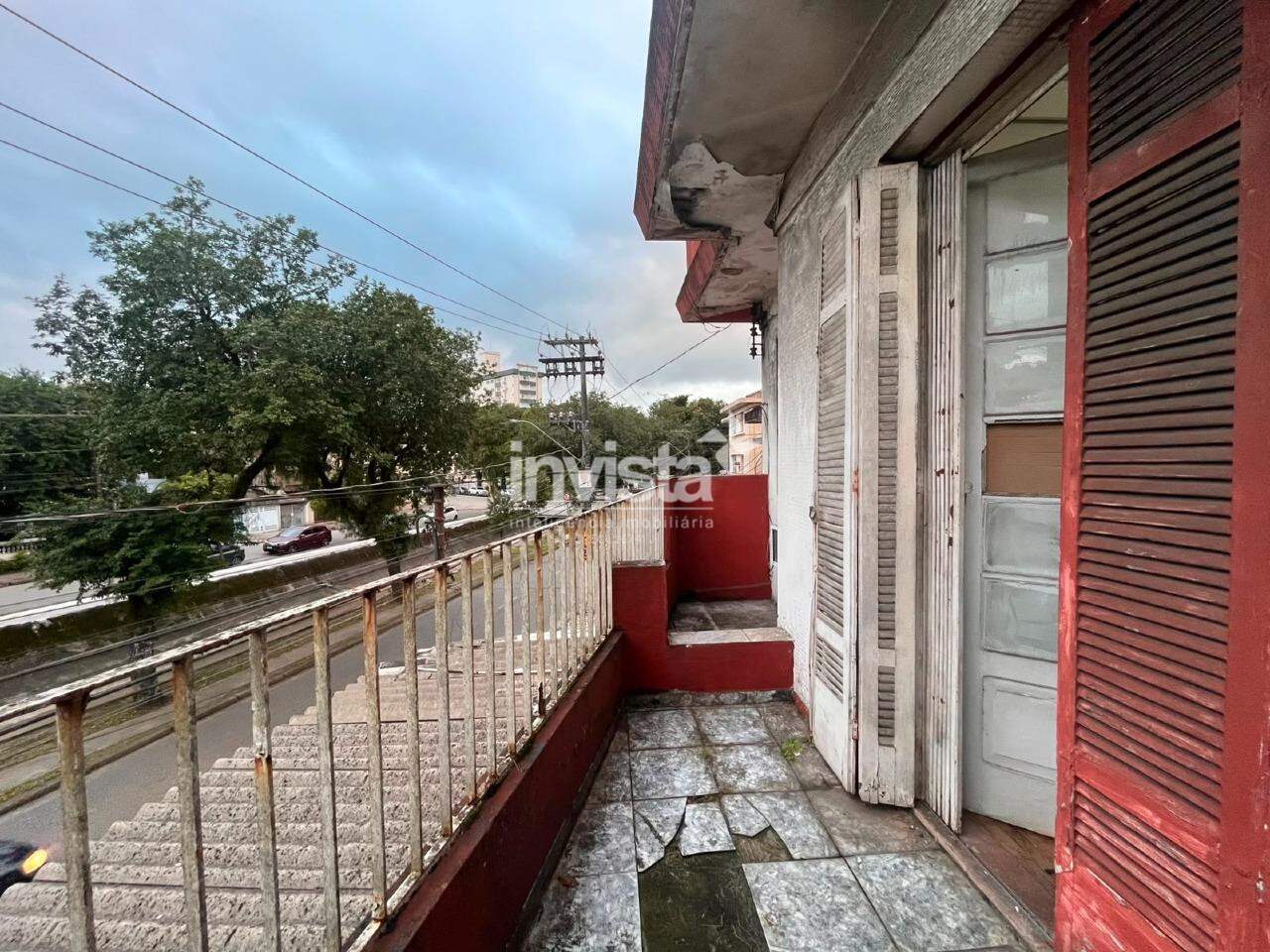 C&oacute;digo: 42388 R$ 3.000,00 Casa Sobreposta Alta para alugar em Santos-SP no bairro Macuco, com 5 dormit&oacute;rios e 180m&sup2; 180 m&sup2; 5 quartos 0 vagas - Santos