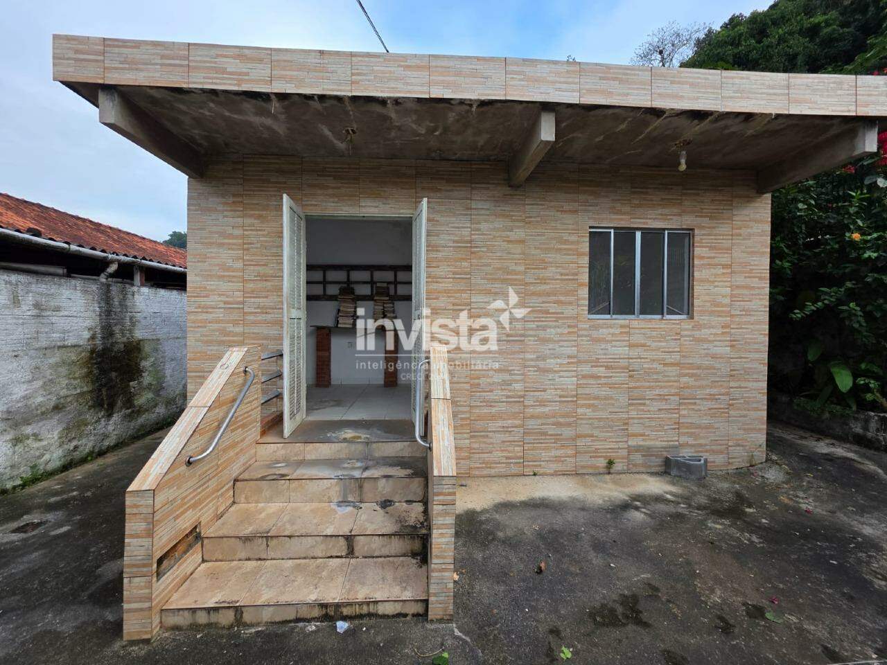 C&oacute;digo: 42397 R$ 650.000,00 Casa &agrave; venda em Santos-SP no bairro Jabaquara, com 2 dormit&oacute;rios e 122m&sup2; 122 m&sup2; 2 quartos 2 vagas - Santos