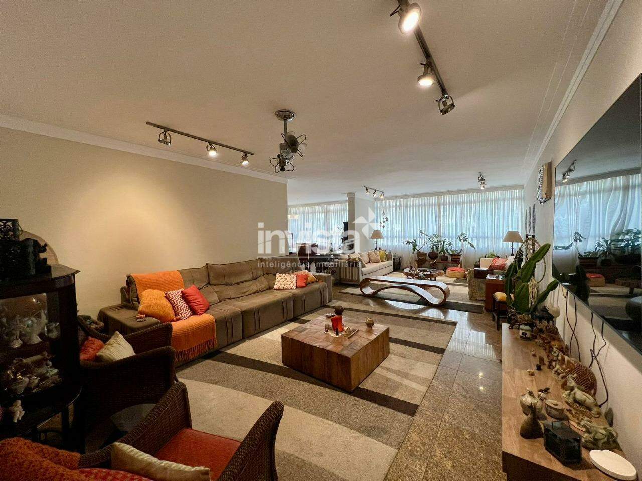 C&oacute;digo: 42400 R$ 12.400,00 Apartamento para alugar em Santos-SP no bairro Boqueir&atilde;o, com 3 dormit&oacute;rios e 233m&sup2; 233 m&sup2; 3 quartos 1 vaga - Santos