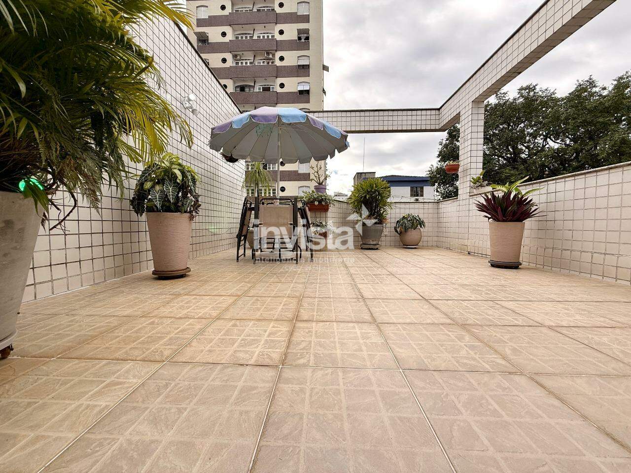 C&oacute;digo: 42460 R$ 1.500.000,00 Casa &agrave; venda em Santos-SP no bairro Embar&eacute;, com 6 dormit&oacute;rios e 195m&sup2; 195 m&sup2; 6 quartos 1 vaga - Santos
