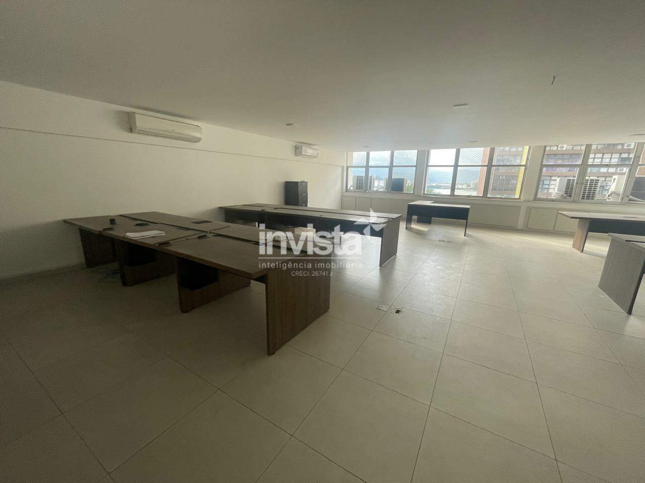 C&oacute;digo: 42483 R$ 2.500,00 Sala Comercial para alugar em Santos-SP no bairro CENTRO, com 0 dormit&oacute;rio e 221m&sup2; 221 m&sup2; 0 quartos 2 vagas - Santos