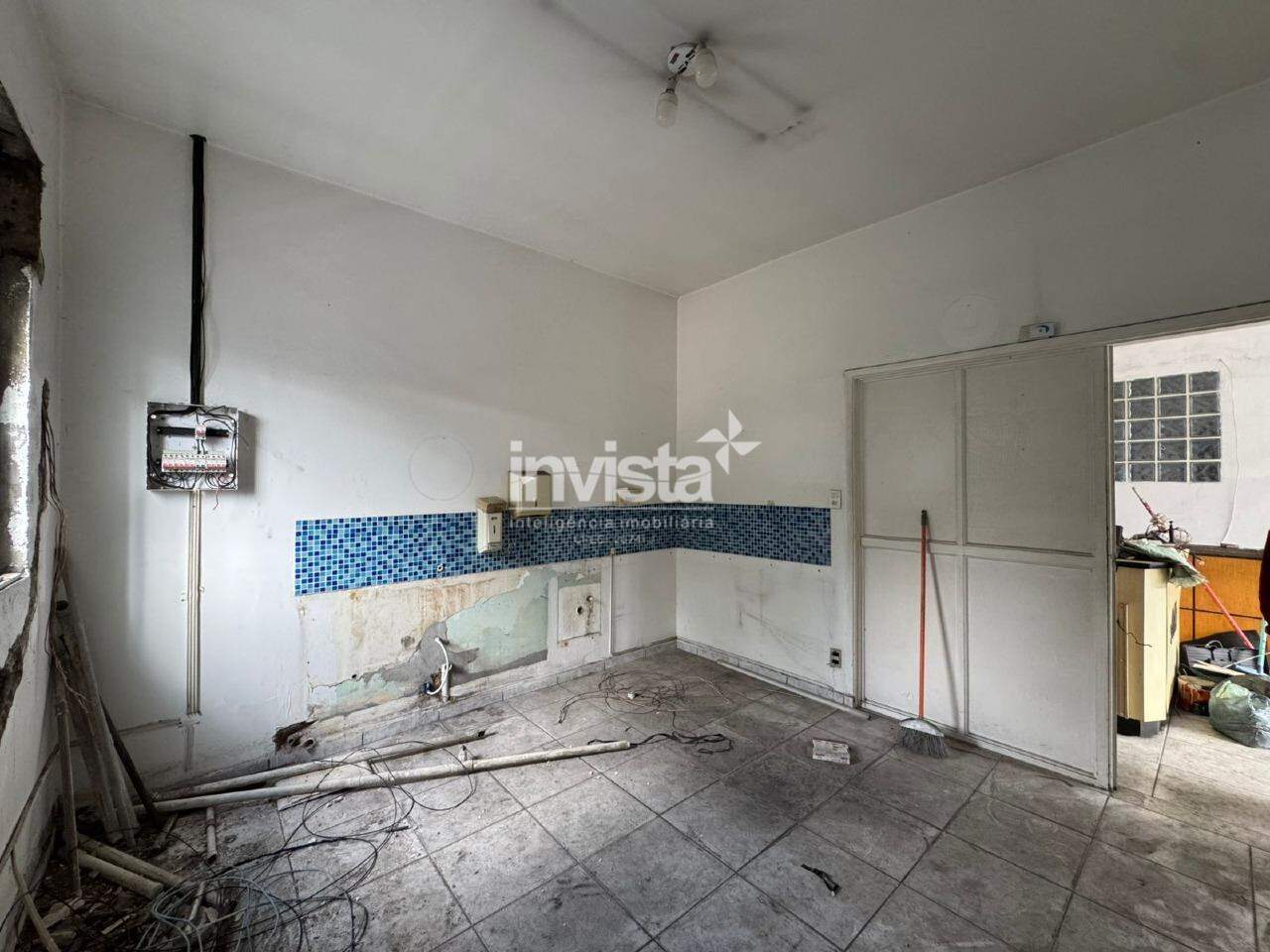 Sala Comercial com 100m&sup2; para Alugar no Centro de Santos - Santos