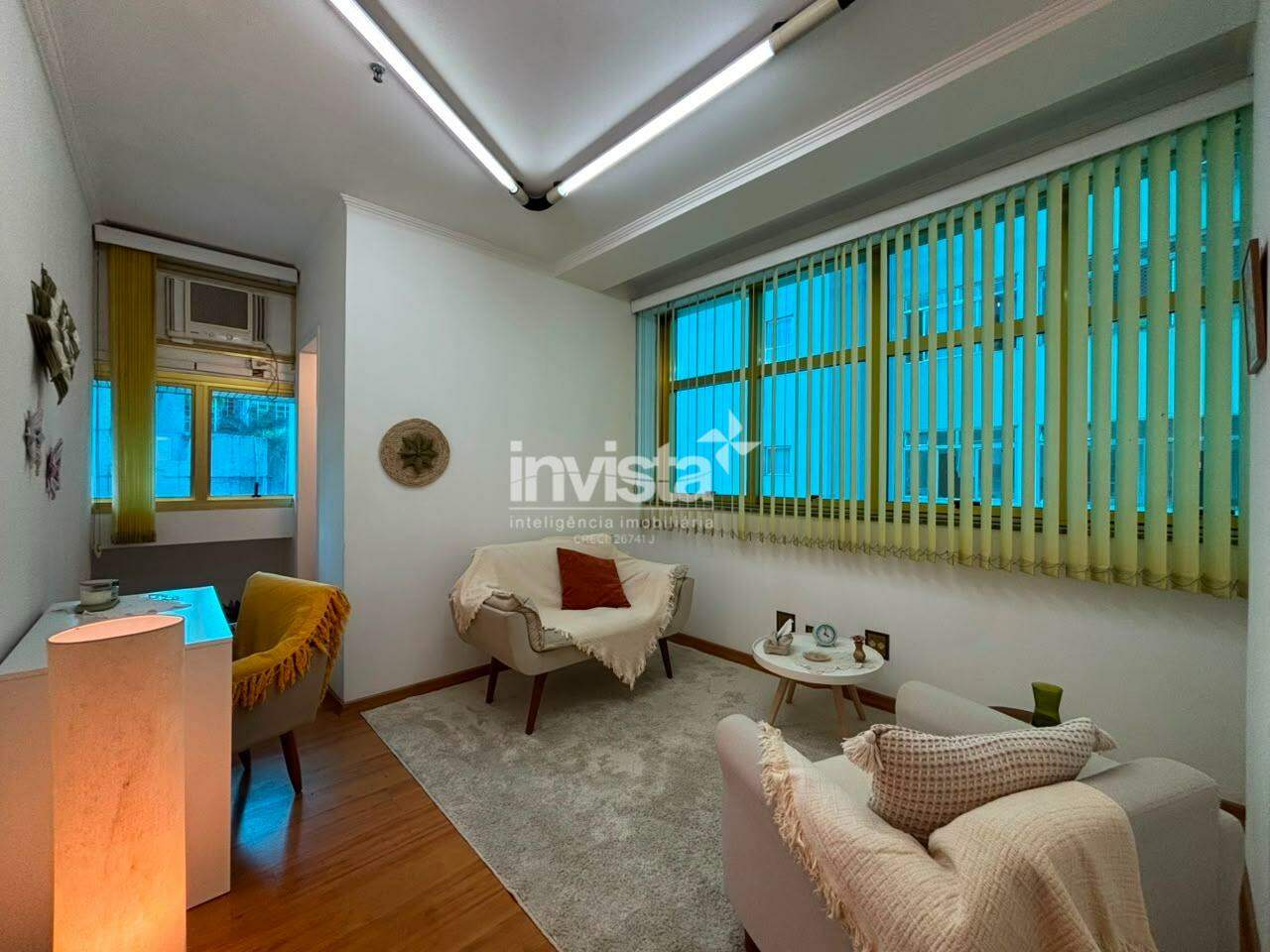 C&oacute;digo: 42715 R$ 300.000,00 Sala Comercial &agrave; venda em Santos-SP no bairro Gonzaga, com 0 dormit&oacute;rio e 45m&sup2; 45 m&sup2; 0 quartos 1 vaga - Santos