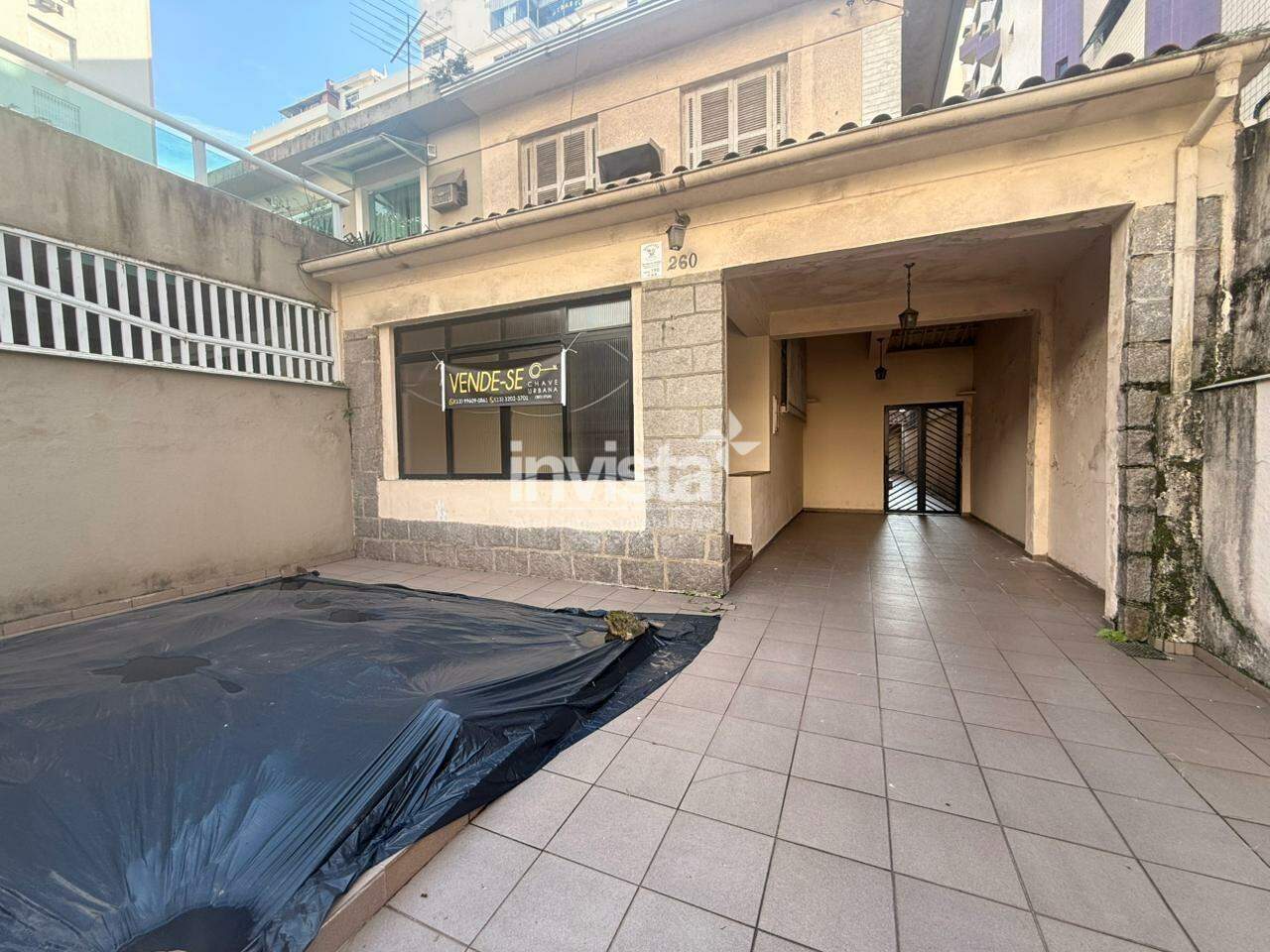 C&oacute;digo: 42882 R$ 2.340.000,00 Casa &agrave; venda em Santos-SP no bairro Boqueir&atilde;o, com 3 dormit&oacute;rios e 270m&sup2; 270 m&sup2; 3 quartos 2 vagas - Santos