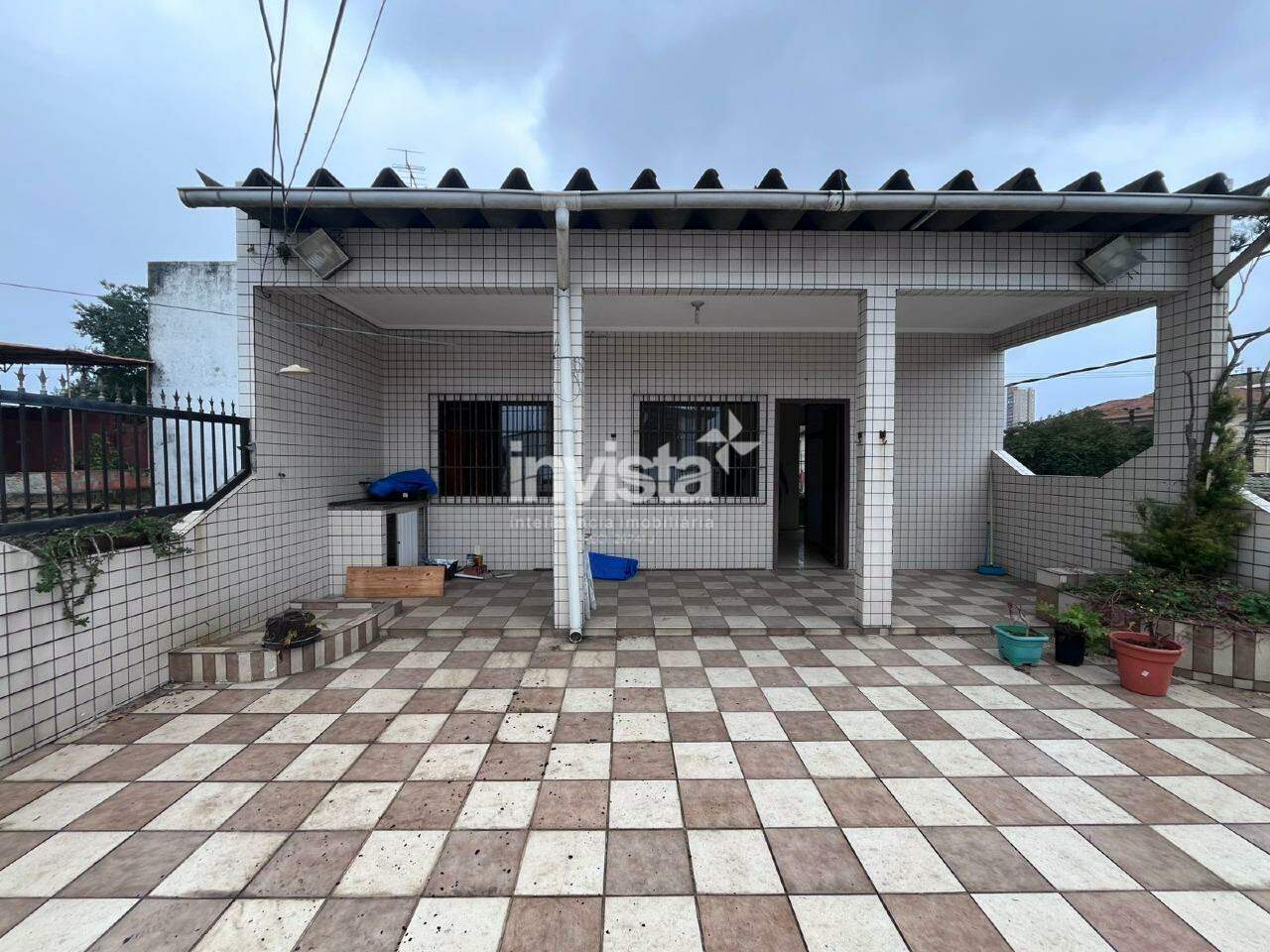 C&oacute;digo: 42923 R$ 700.000,00 Casa &agrave; venda em Santos-SP no bairro Macuco, com 3 dormit&oacute;rios e 180m&sup2; 180 m&sup2; 3 quartos 1 vaga - Santos