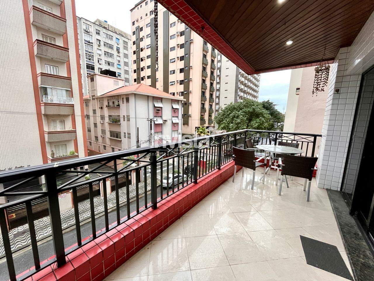 C&oacute;digo: 42978 R$ 9.000,00 Apartamento para alugar em Santos-SP no bairro Aparecida, com 4 dormit&oacute;rios e 200m&sup2; 200 m&sup2; 4 quartos 2 vagas - Santos