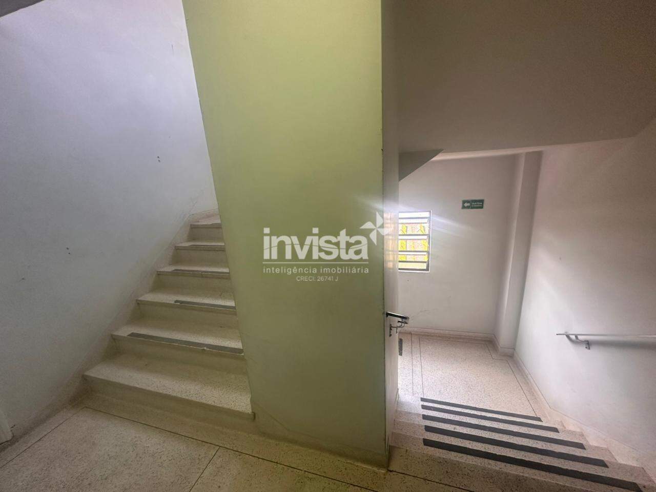 C&oacute;digo: 42980 R$ 2.500,00 Sala Comercial para alugar em Santos-SP no bairro Gonzaga, com 0 dormit&oacute;rio e 60m&sup2; 60 m&sup2; 0 quartos 0 vagas - Santos