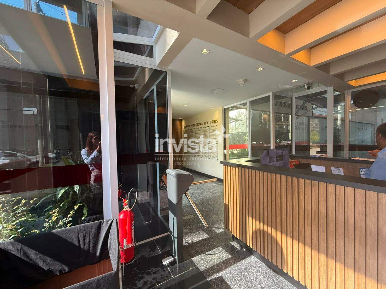 C&oacute;digo: 43118 R$ 3.300,00 Sala Comercial para alugar em Santos-SP no bairro CENTRO, com 0 dormit&oacute;rio e 130m&sup2; 130 m&sup2; 0 quartos 1 vaga - Santos