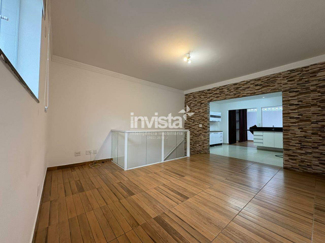 C&oacute;digo: 43202 R$ 550.000,00 Casa &agrave; venda em Santos-SP no bairro Encruzilhada, com 2 dormit&oacute;rios e 101m&sup2; 101 m&sup2; 2 quartos 1 vaga - Santos