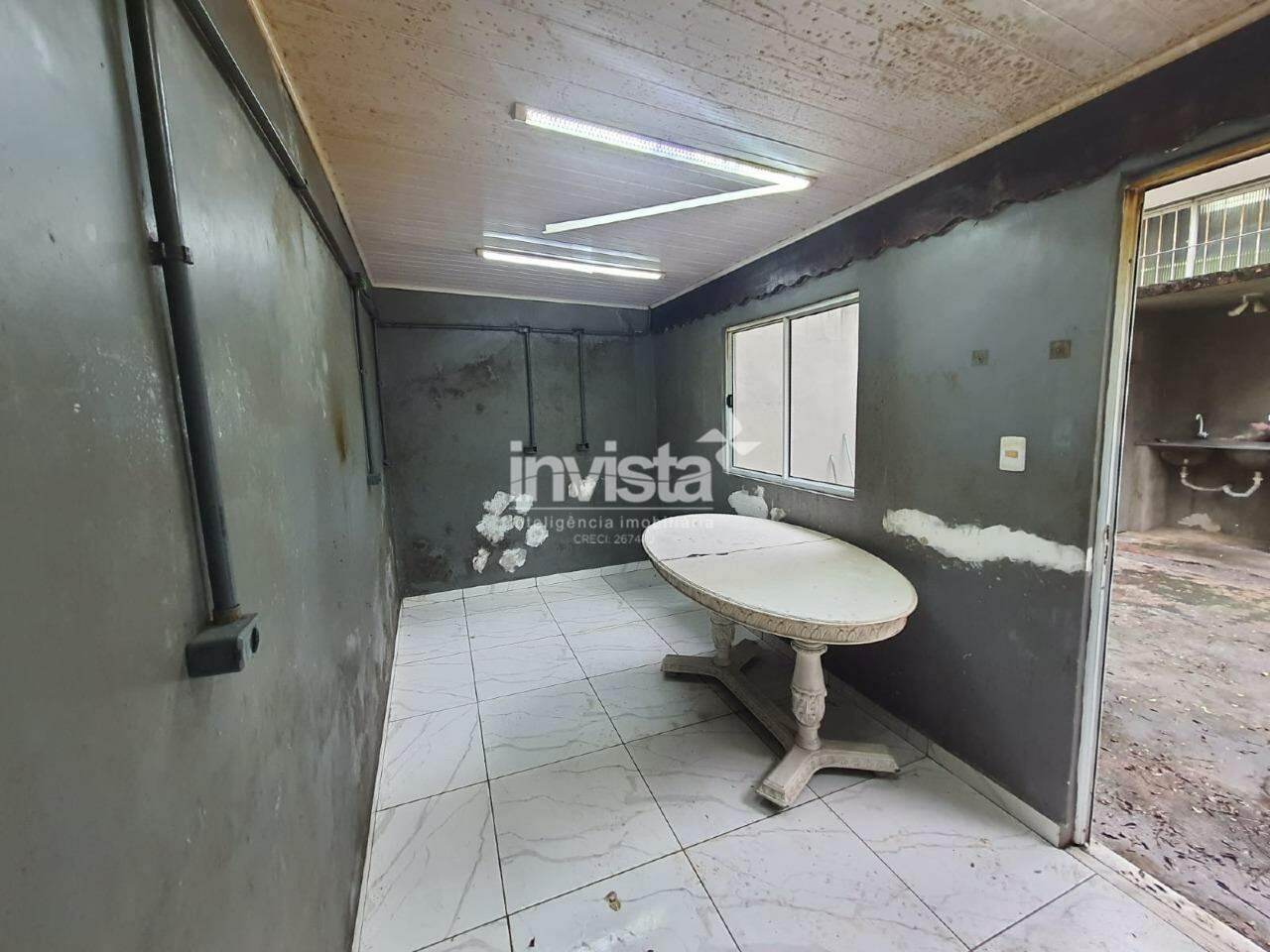 Casa com Excelente Localiza&ccedil;&atilde;o no Boqueir&atilde;o - Santos