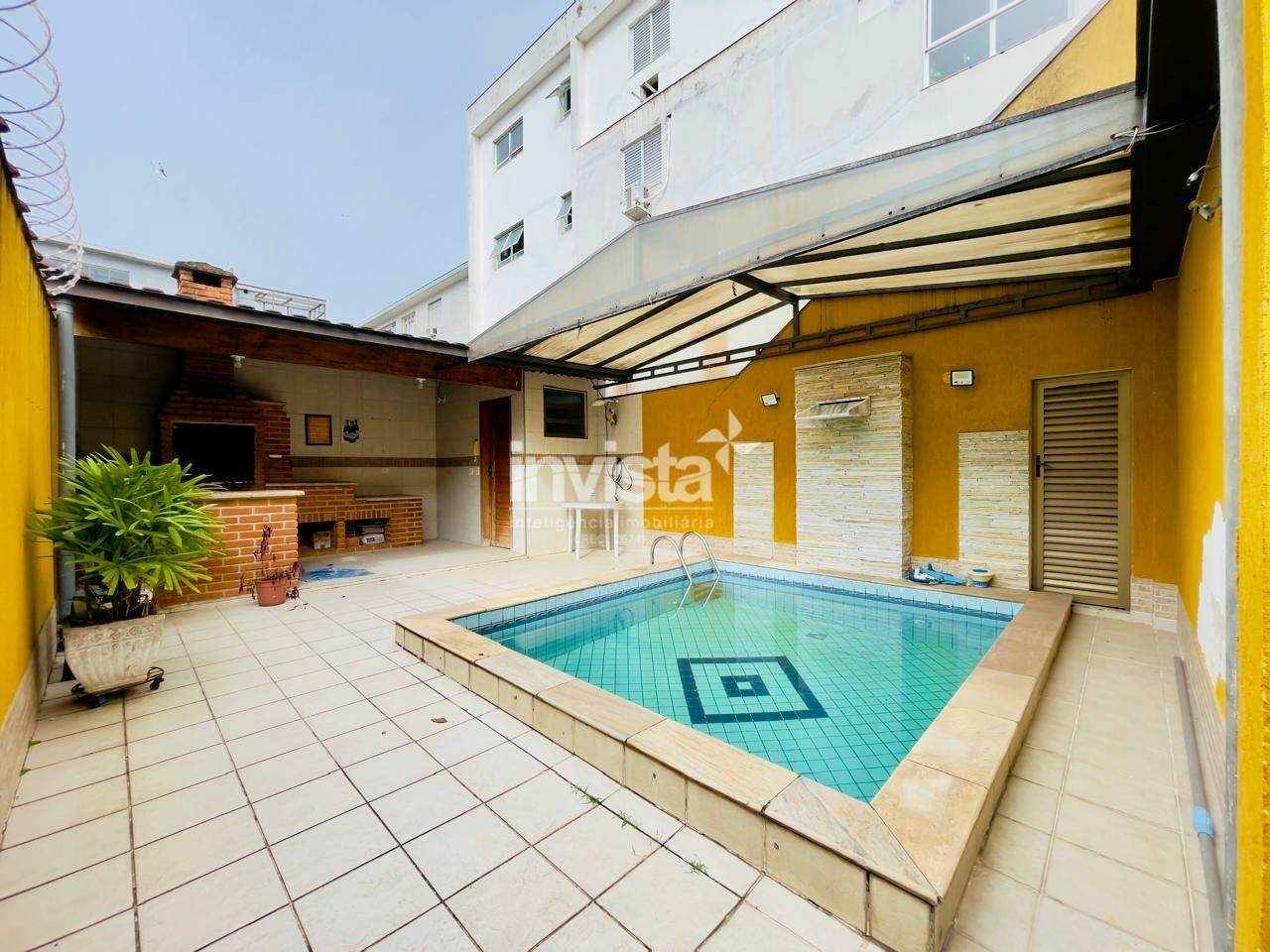 C&oacute;digo: 43296 R$ 6.000,00 Casa para alugar em Santos-SP no bairro Campo Grande, com 3 dormit&oacute;rios e 142m&sup2; 142 m&sup2; 3 quartos 2 vagas - Santos