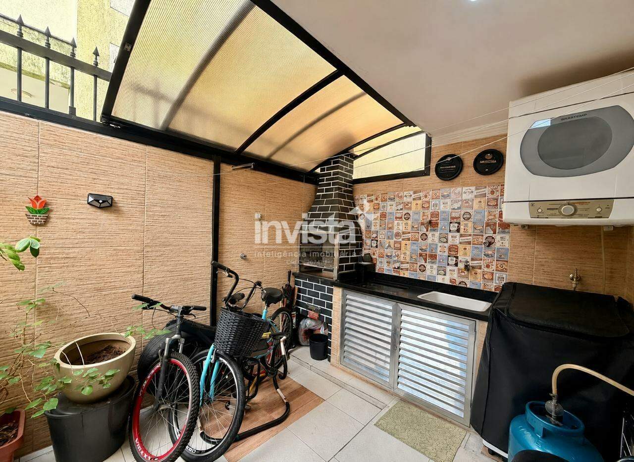 C&oacute;digo: 43309 R$ 730.000,00 Casa &agrave; venda em Santos-SP no bairro Boqueir&atilde;o, com 2 dormit&oacute;rios e 82m&sup2; 82 m&sup2; 2 quartos 1 vaga - Santos