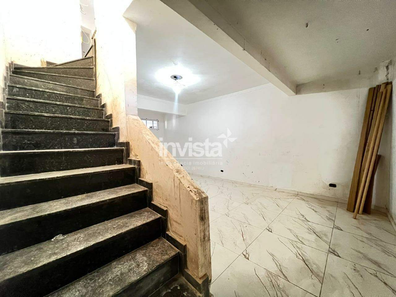 C&oacute;digo: 43373 R$ 1.080.000,00 Casa &agrave; venda em Santos-SP no bairro Boqueir&atilde;o, com 3 dormit&oacute;rios e 125m&sup2; 125 m&sup2; 3 quartos 1 vaga - Santos