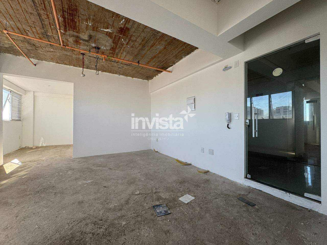 C&oacute;digo: 43545 R$ 400.000,00 Sala Comercial &agrave; venda em Santos-SP no bairro Ponta da Praia, com 0 dormit&oacute;rio e 52m&sup2; 52 m&sup2; 0 quartos 1 vaga - Santos