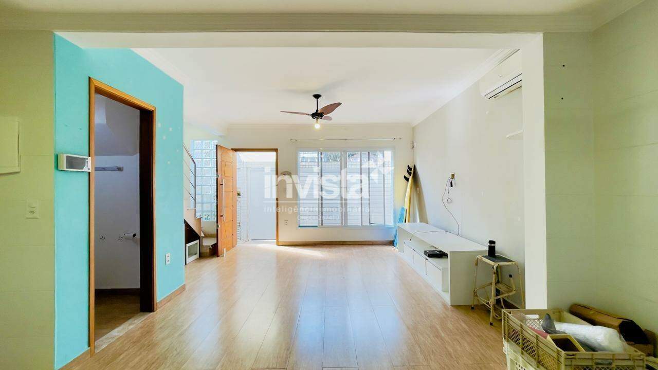 C&oacute;digo: 43560 R$ 6.000,00 Casa para alugar em Santos-SP no bairro Embar&eacute;, com 2 dormit&oacute;rios e 112m&sup2; 112 m&sup2; 2 quartos 2 vagas - Santos