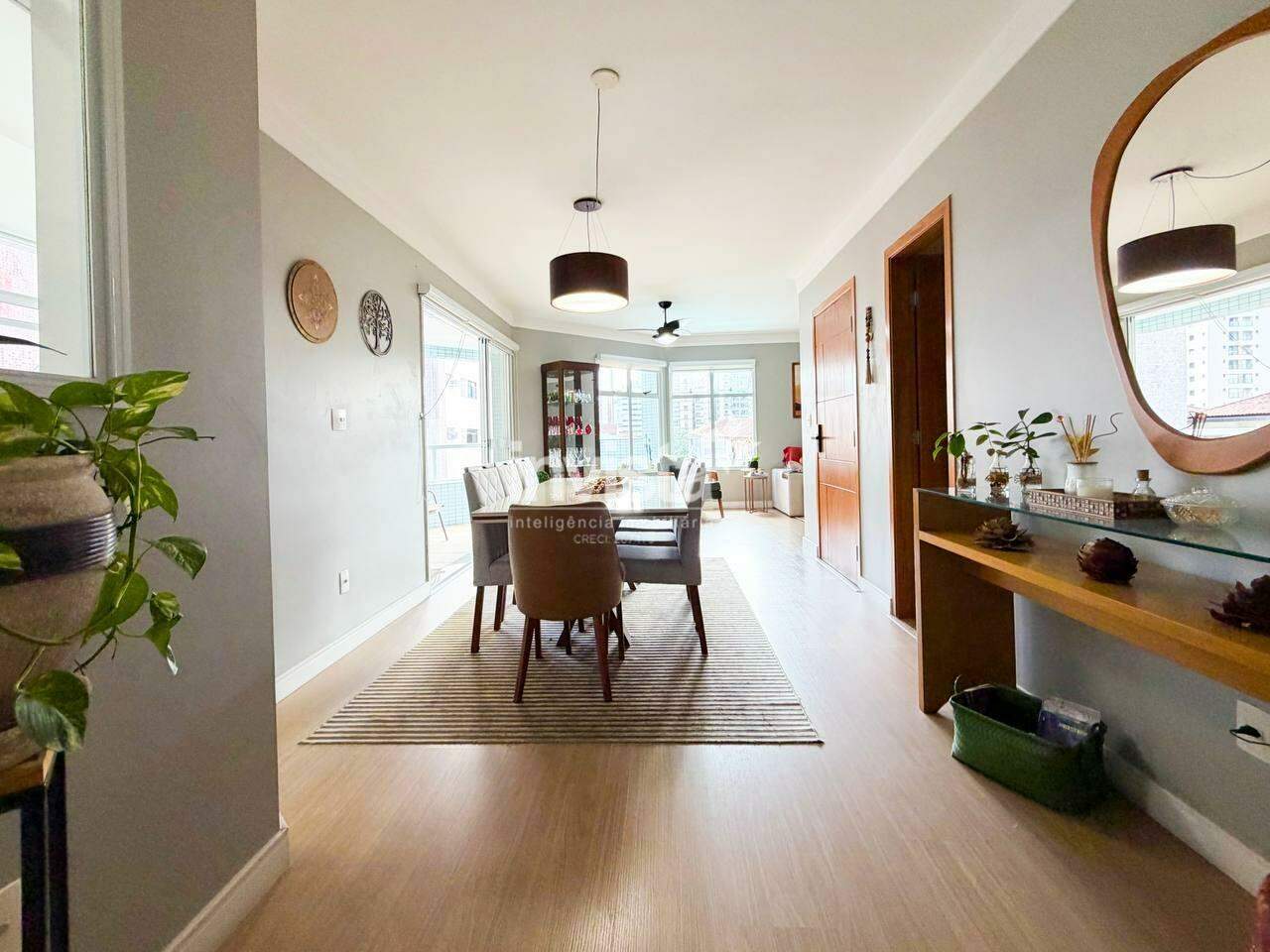 Apartamento &agrave; venda no bairro Pomp&eacute;ia - Santos