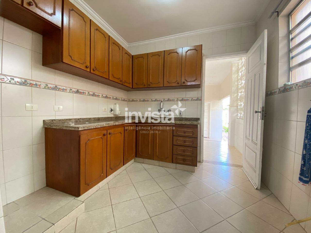 Casa para Loca&ccedil;&atilde;o &ndash; Excelente Localiza&ccedil;&atilde;o a 1 Quadra da Praia - Santos