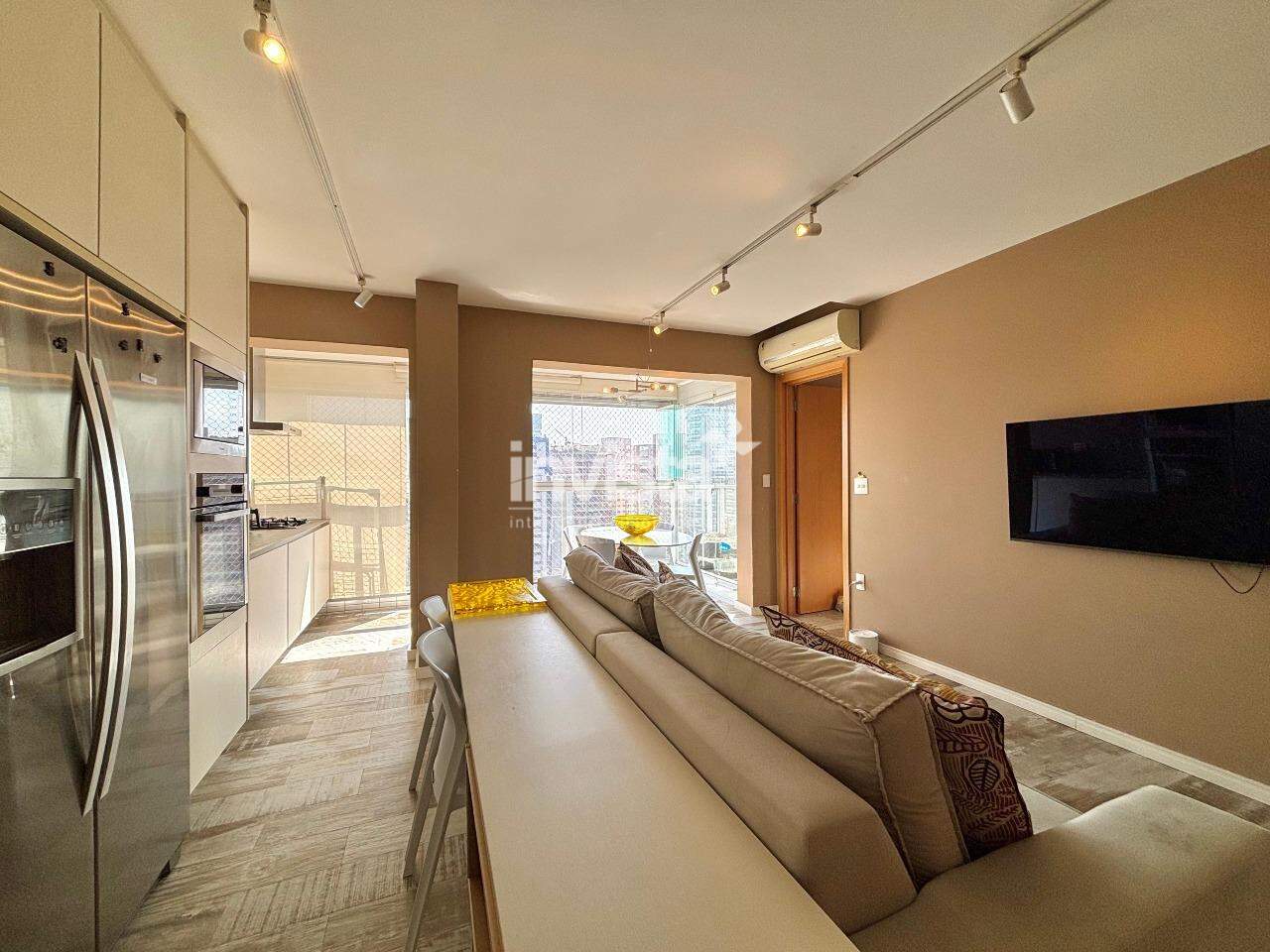 C&oacute;digo: 43929 R$ 750.000,00 Apartamento &agrave; venda em Santos-SP no bairro Embar&eacute;, com 1 dormit&oacute;rio e 52m&sup2; 52 m&sup2; 1 quarto 1 vaga - Santos