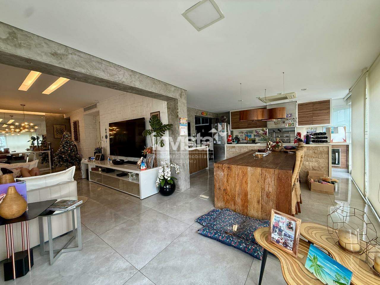 C&oacute;digo: 43953 R$ 25.000,00 Apartamento para alugar em Santos-SP no bairro Aparecida, com 4 dormit&oacute;rios e 284m&sup2; 284 m&sup2; 4 quartos 3 vagas - Santos