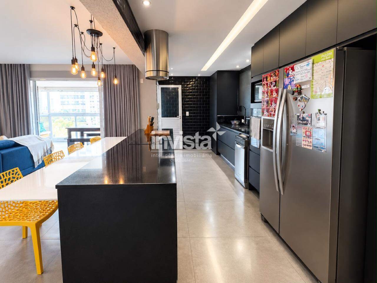 Apartamento mobiliado de 132 m&sup2; com 3 quartos no Embar&eacute;, Santos - Santos