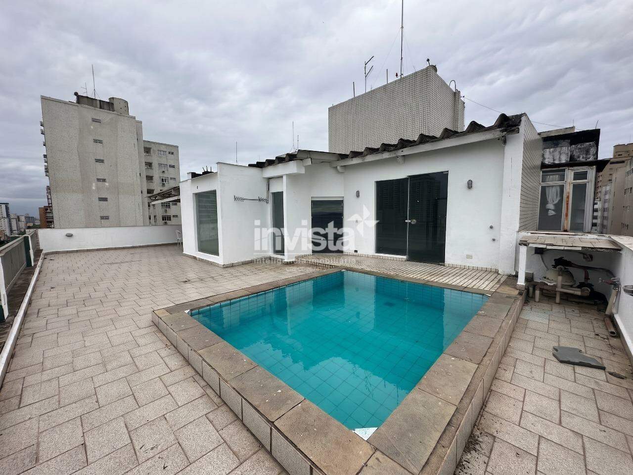 C&oacute;digo: 44273 R$ 15.800,00 Cobertura Duplex para alugar em Santos-SP no bairro Aparecida, com 3 dormit&oacute;rios e 231m&sup2; 231 m&sup2; 3 quartos 2 vagas - Santos