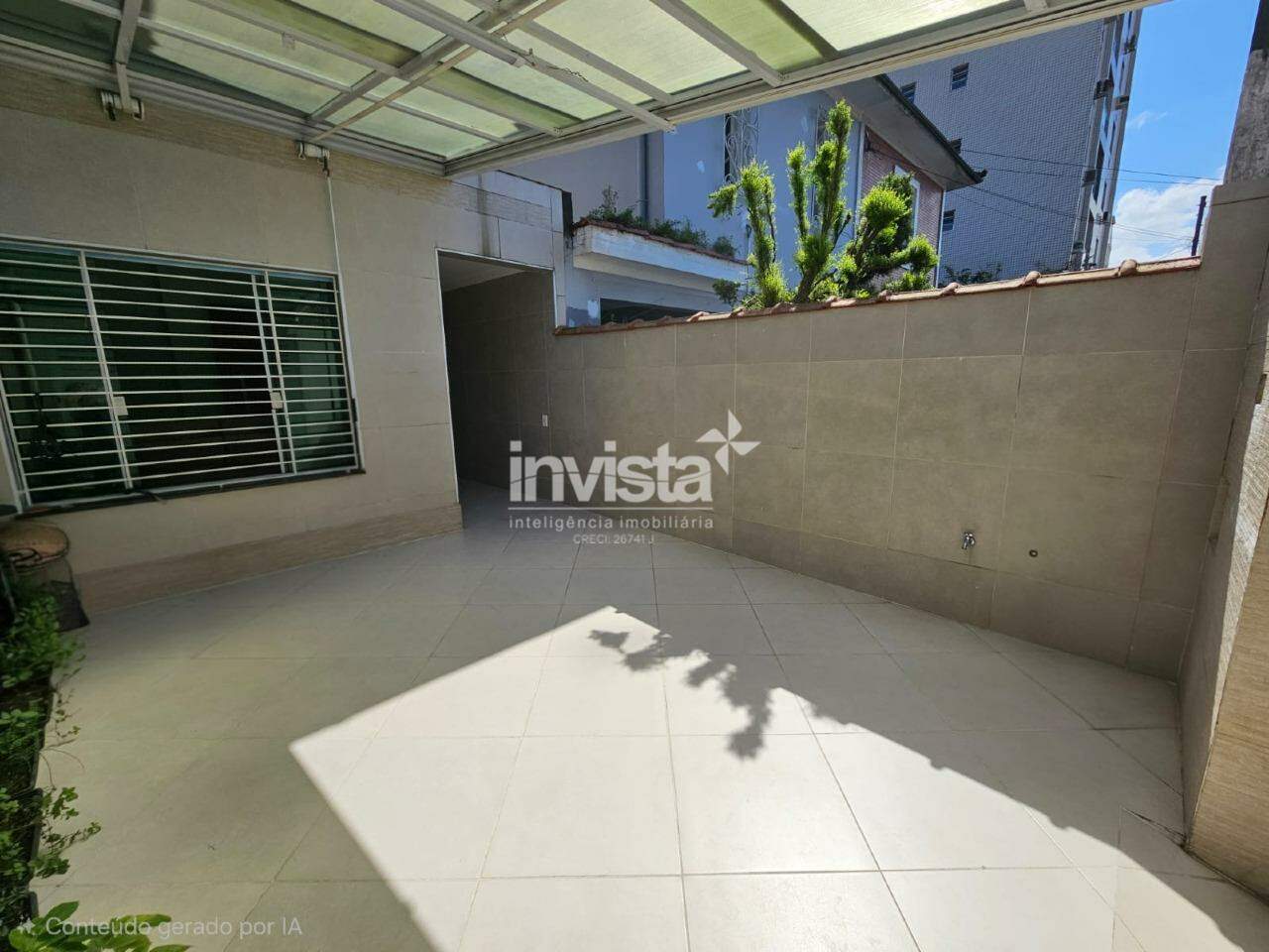 C&oacute;digo: 44348 R$ 600.000,00 Casa Sobreposta Baixa &agrave; venda em Santos-SP no bairro Boqueir&atilde;o, com 2 dormit&oacute;rios e 70m&sup2; 70 m&sup2; 2 quartos 1 vaga - Santos