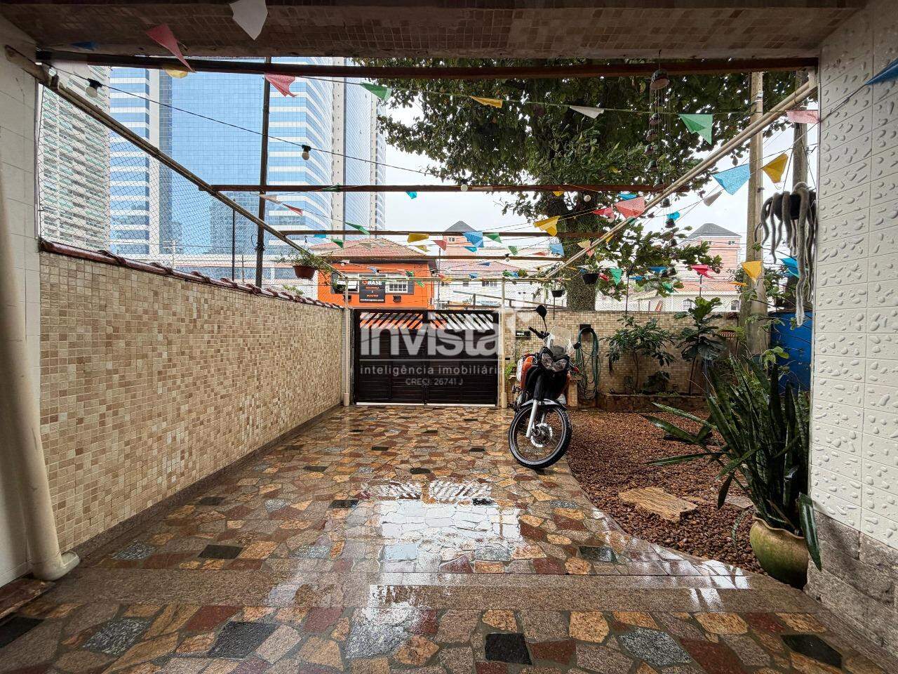 C&oacute;digo: 44367 R$ 2.130.000,00 Casa &agrave; venda em Santos-SP no bairro Aparecida, com 3 dormit&oacute;rios e 236m&sup2; 236 m&sup2; 3 quartos 2 vagas - Santos