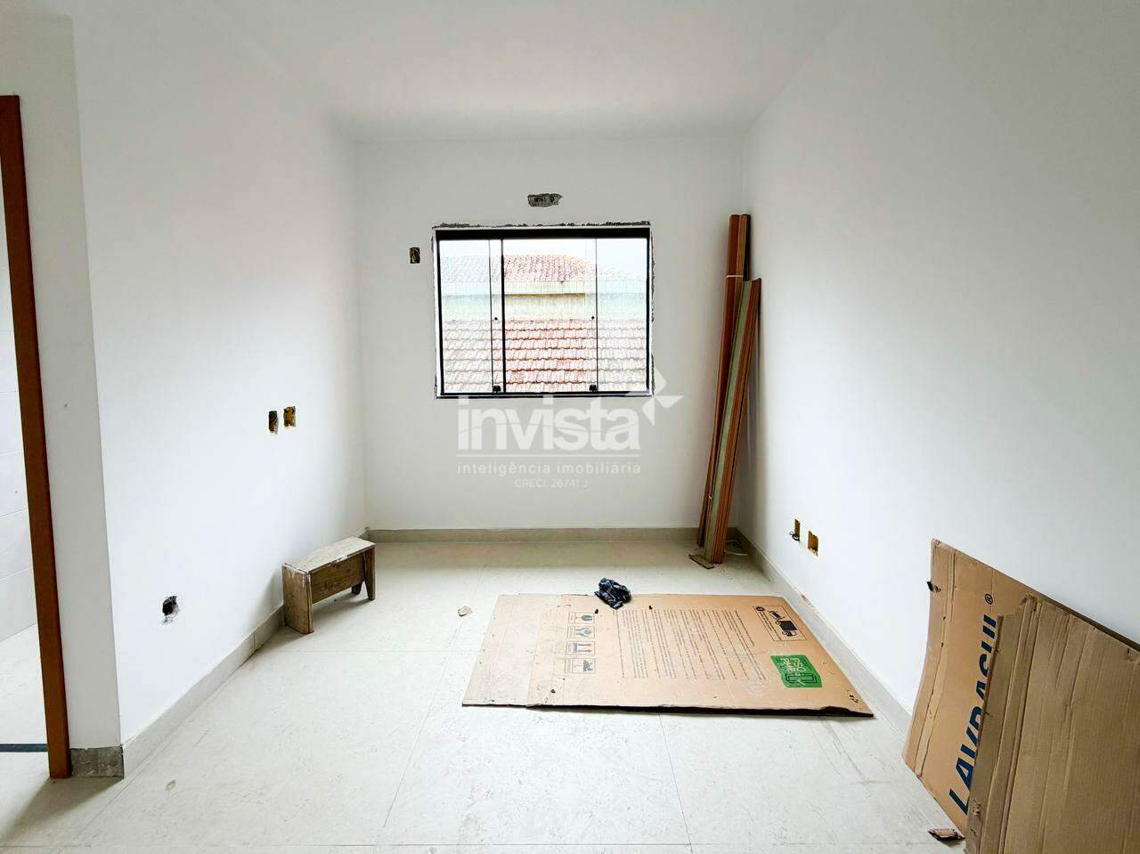 Casa Sobreposta Alta &agrave; venda no bairro Marap&eacute; - Santos