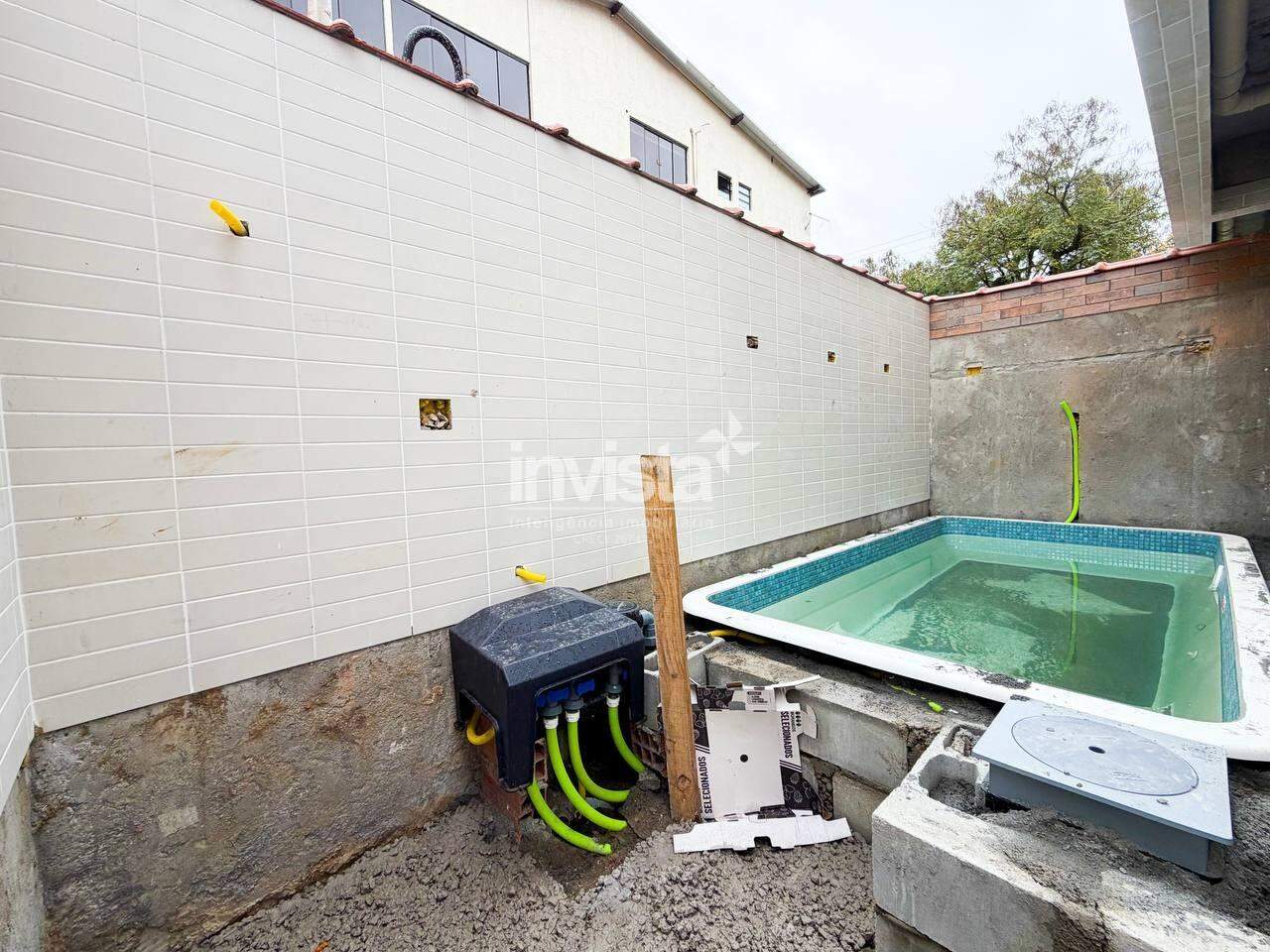 C&oacute;digo: 44467 R$ 870.000,00 Casa Sobreposta Baixa &agrave; venda em Santos-SP no bairro Marap&eacute;, com 3 dormit&oacute;rios e 80m&sup2; 80 m&sup2; 3 quartos 1 vaga - Santos