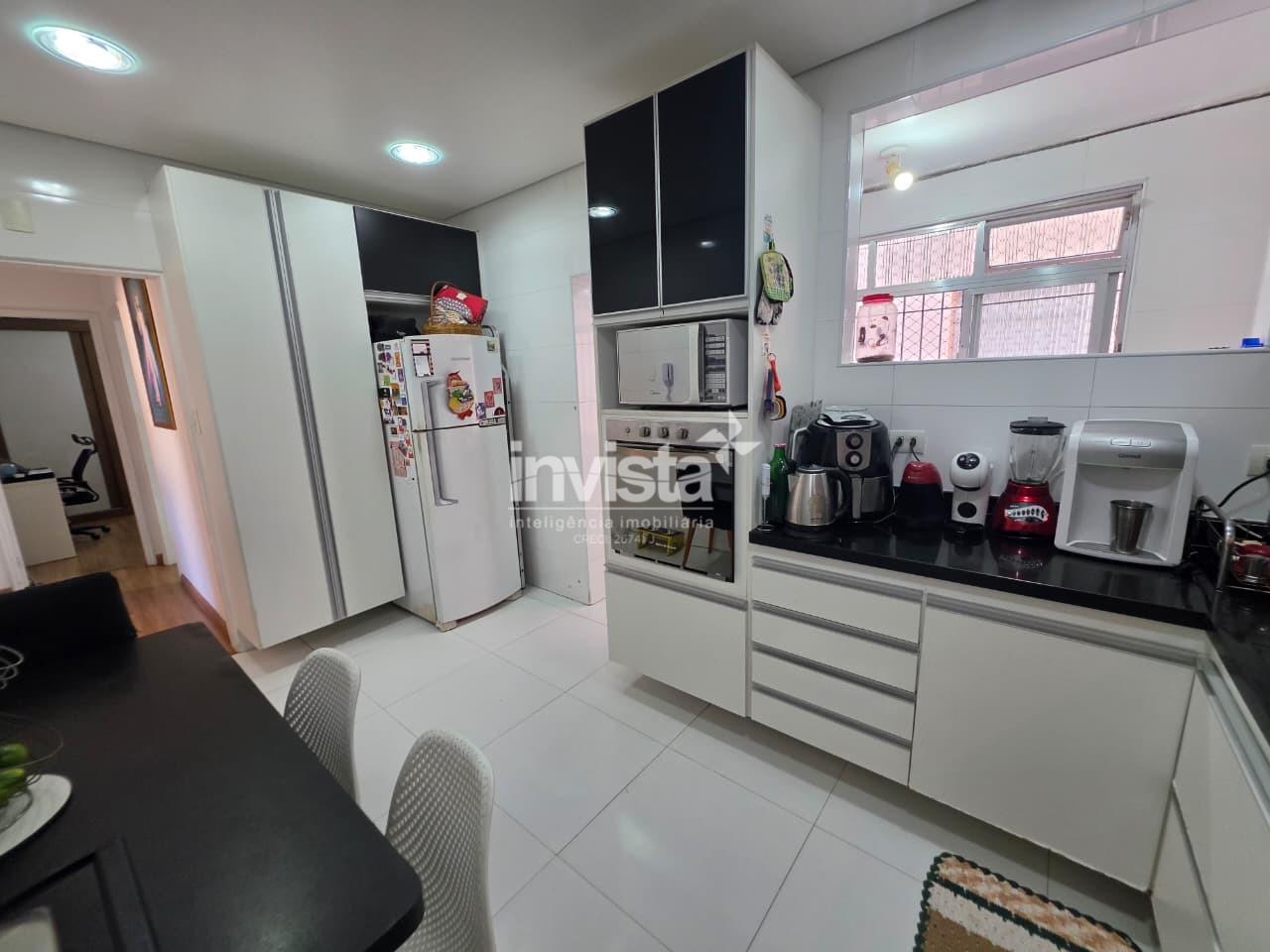 Apartamento &agrave; venda 2 dormit&oacute;rios na Vila Mathias, 1&ordm; andar &ndash; Reformado, com &aacute;rea externa e excelente localiza&ccedil;&atilde;o - Santos