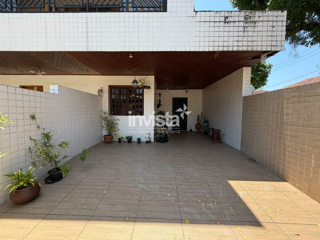 C&oacute;digo: 44509 R$ 1.700.000,00 Casa &agrave; venda em Santos-SP no bairro Marap&eacute;, com 3 dormit&oacute;rios e 150m&sup2; 150 m&sup2; 3 quartos 2 vagas - Santos