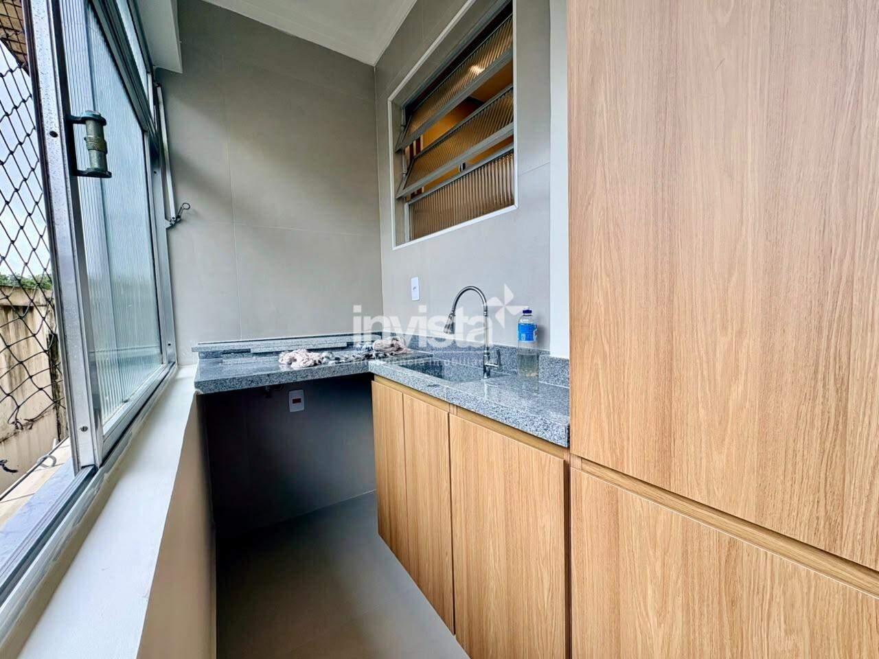 Apartamento &agrave; venda em Santos com 2 dormit&oacute;rios, su&iacute;te e reformado no Boqueir&atilde;o - Santos