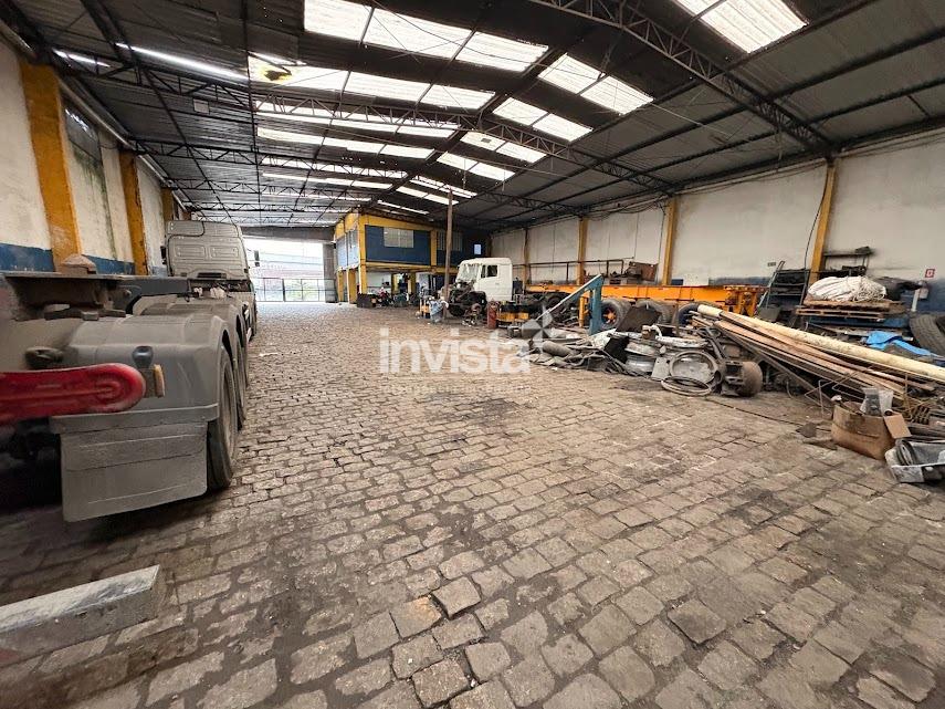 Galp&atilde;o Comercial para Aluguel no Macuco, em Santos - Santos