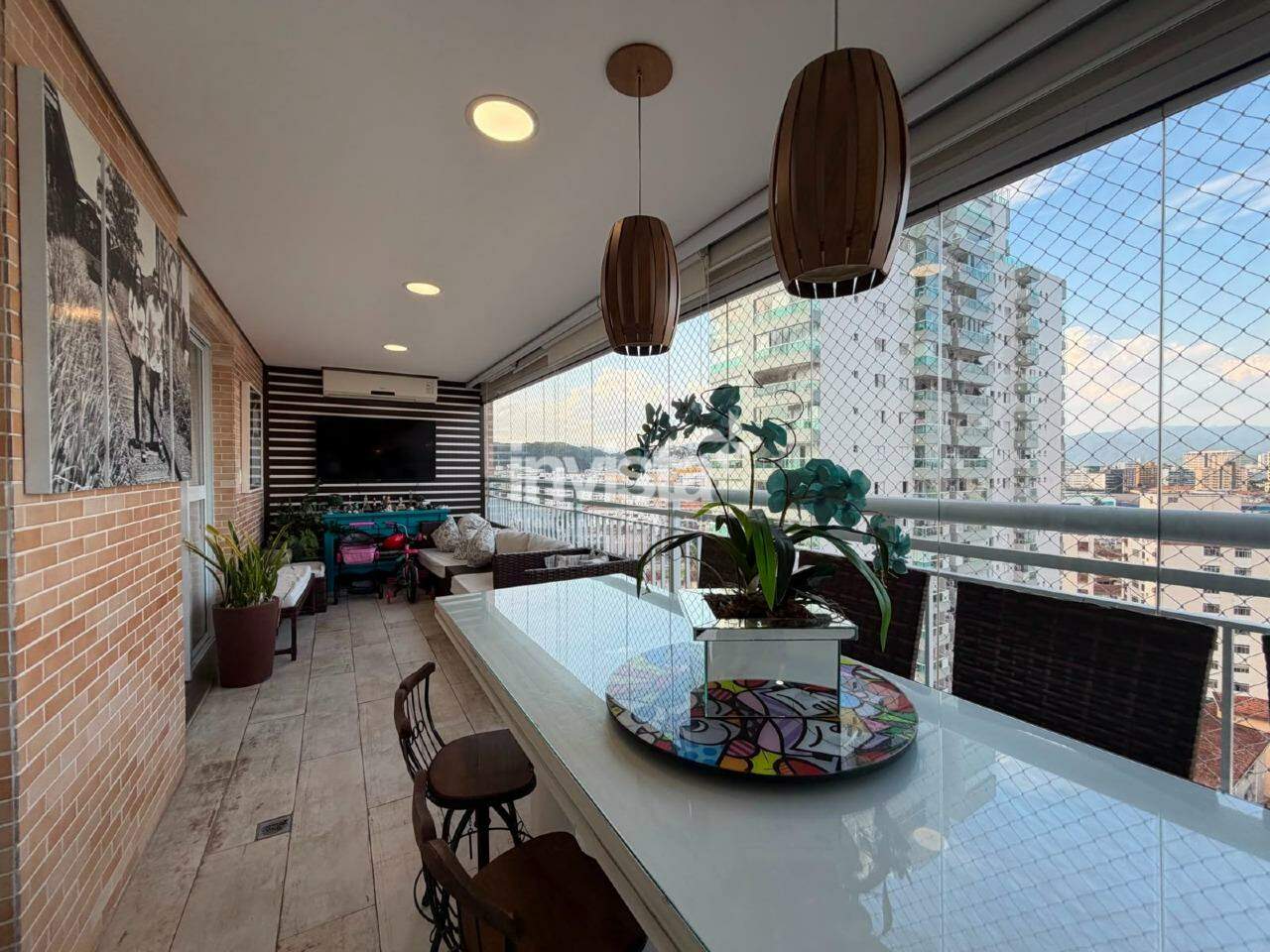 C&oacute;digo: 45116 R$ 2.150.000,00 Apartamento &agrave; venda em Santos-SP no bairro Gonzaga, com 3 dormit&oacute;rios e 159m&sup2; 159 m&sup2; 3 quartos 2 vagas - Santos