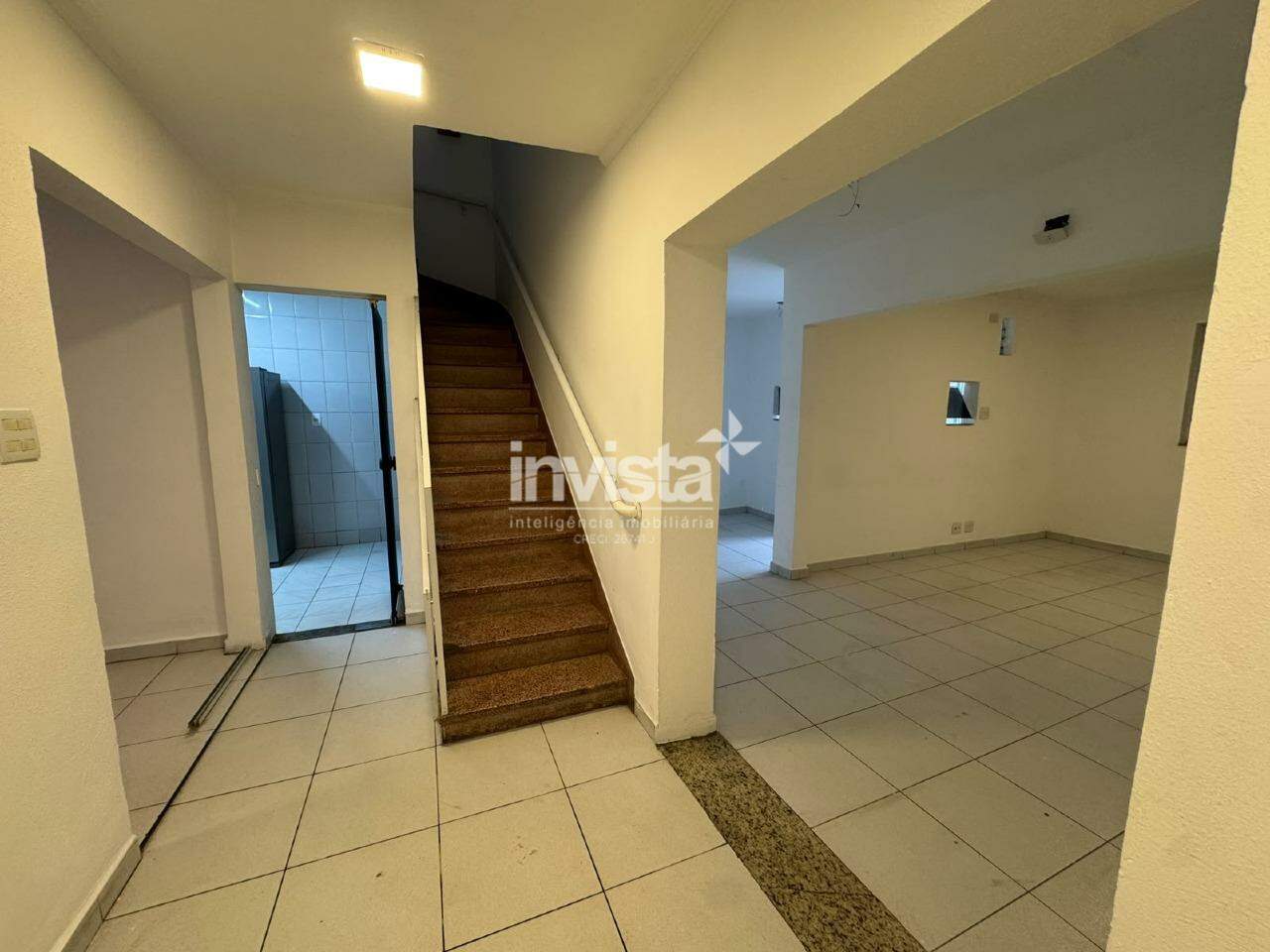 C&oacute;digo: 45130 R$ 600.000,00 Casa &agrave; venda em Santos-SP no bairro Macuco, com 4 dormit&oacute;rios e 165m&sup2; 165 m&sup2; 4 quartos 0 vagas - Santos
