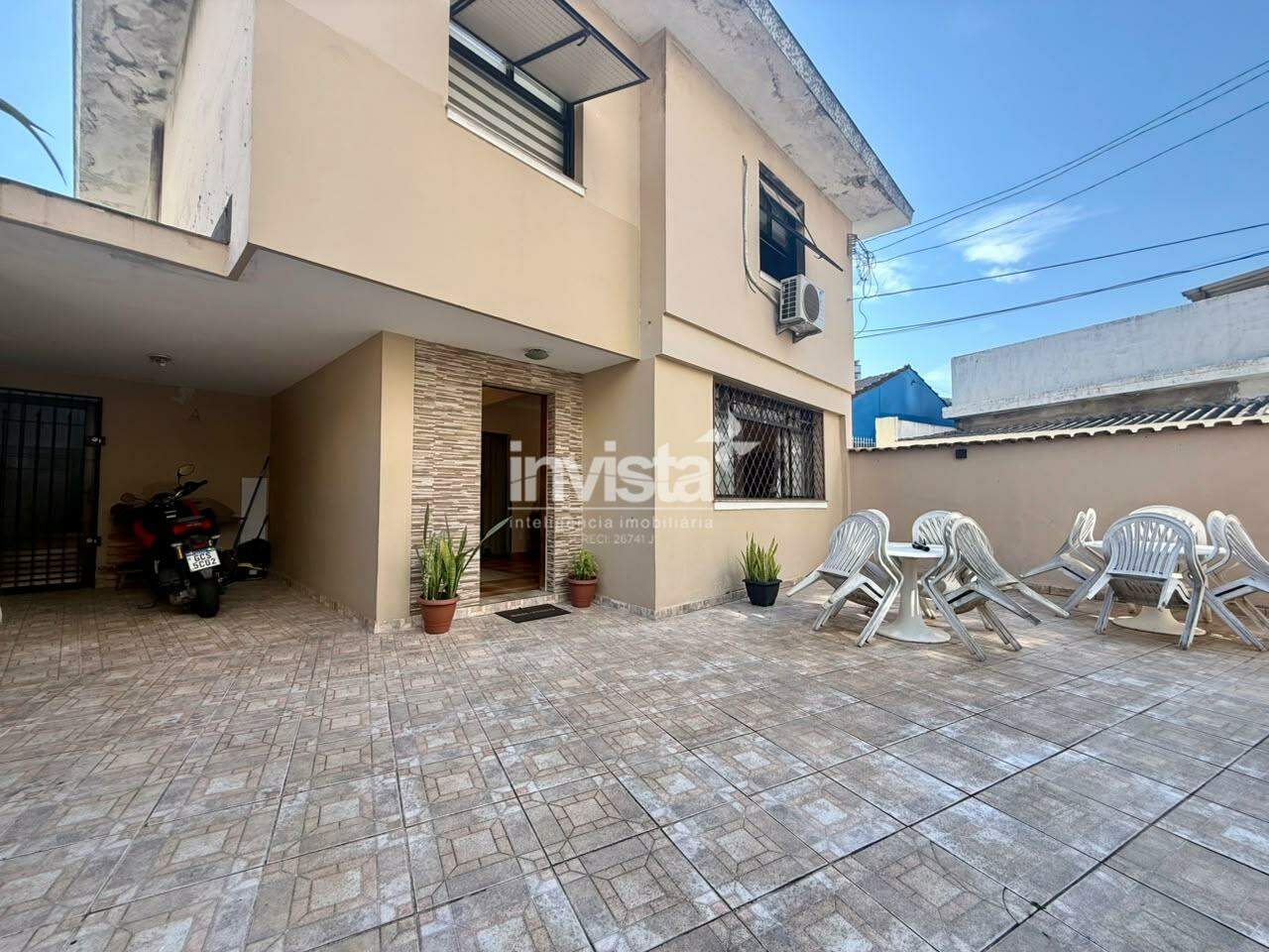 C&oacute;digo: 45151 R$ 980.000,00 Casa &agrave; venda em Santos-SP no bairro Campo Grande, com 3 dormit&oacute;rios e 138m&sup2; 138 m&sup2; 3 quartos 3 vagas - Santos