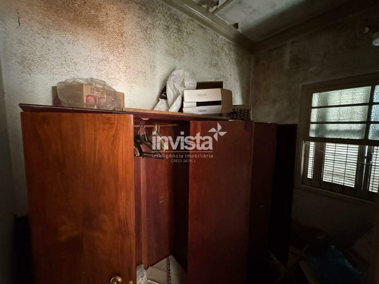 Casa &agrave; venda no bairro Embar&eacute; - Santos