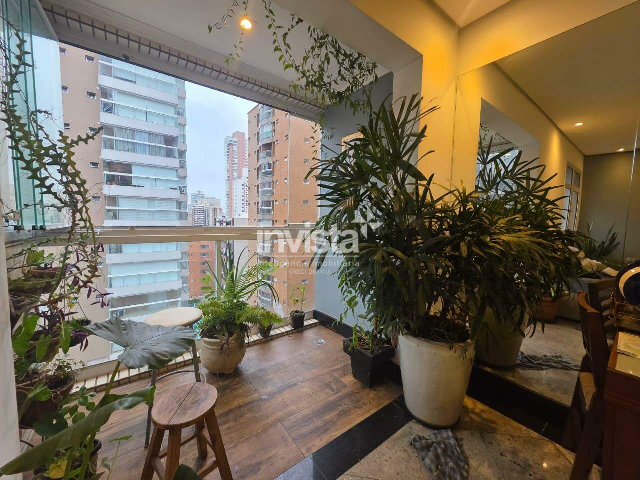 C&oacute;digo: 45233 R$ 900.000,00 Apartamento &agrave; venda em Santos-SP no bairro Gonzaga, com 2 dormit&oacute;rios e 75m&sup2; 75 m&sup2; 2 quartos 1 vaga - Santos