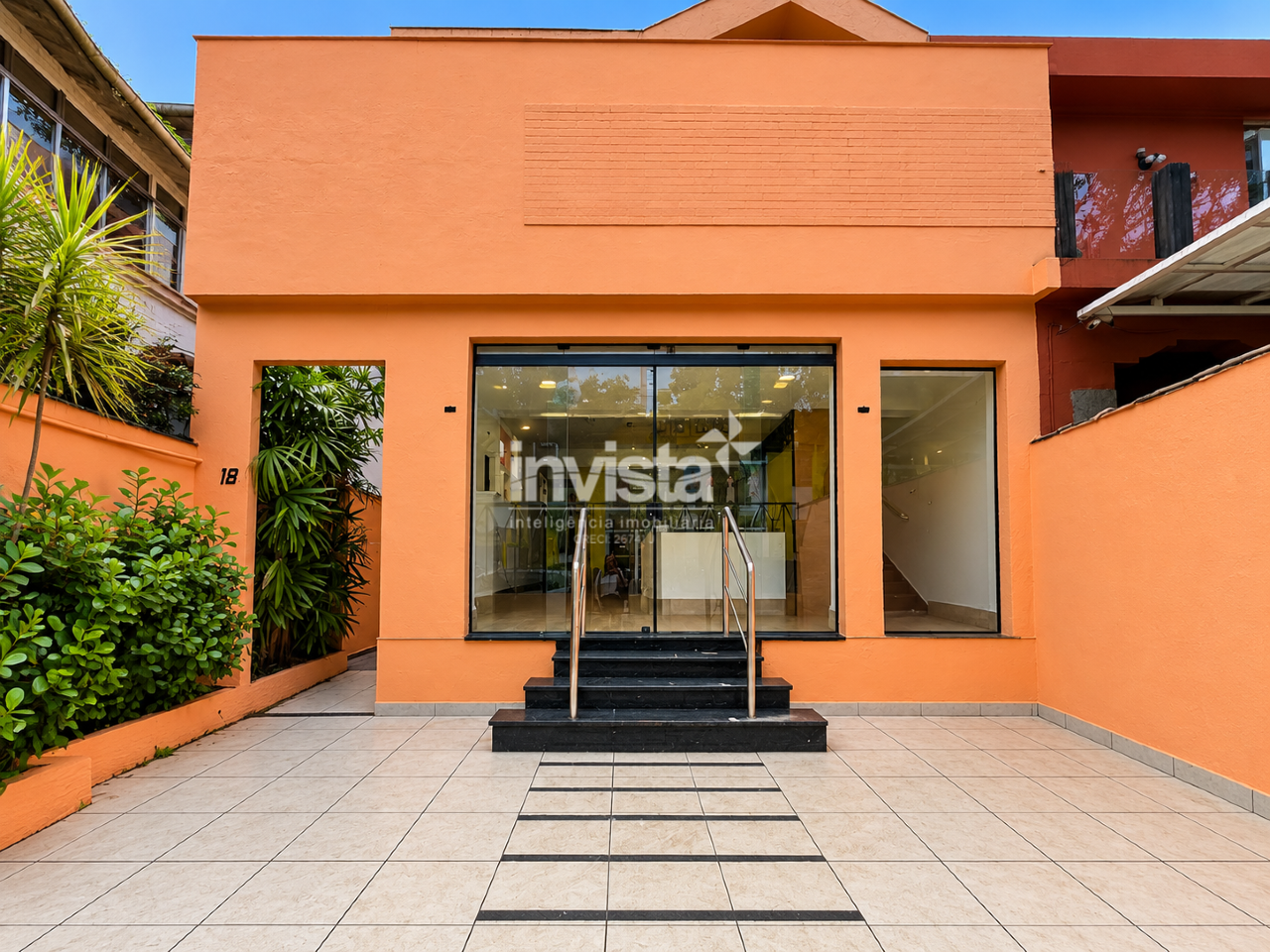 C&oacute;digo: 45419 R$ 8.500,00 Loja para alugar em Santos-SP no bairro Boqueir&atilde;o, com 0 dormit&oacute;rio e 174m&sup2; 174 m&sup2; 0 quartos 2 vagas - Santos