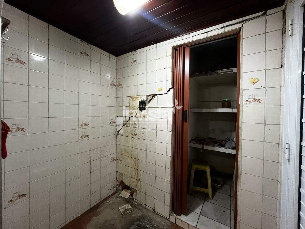 Casa &agrave; venda no bairro Gonzaga - Santos