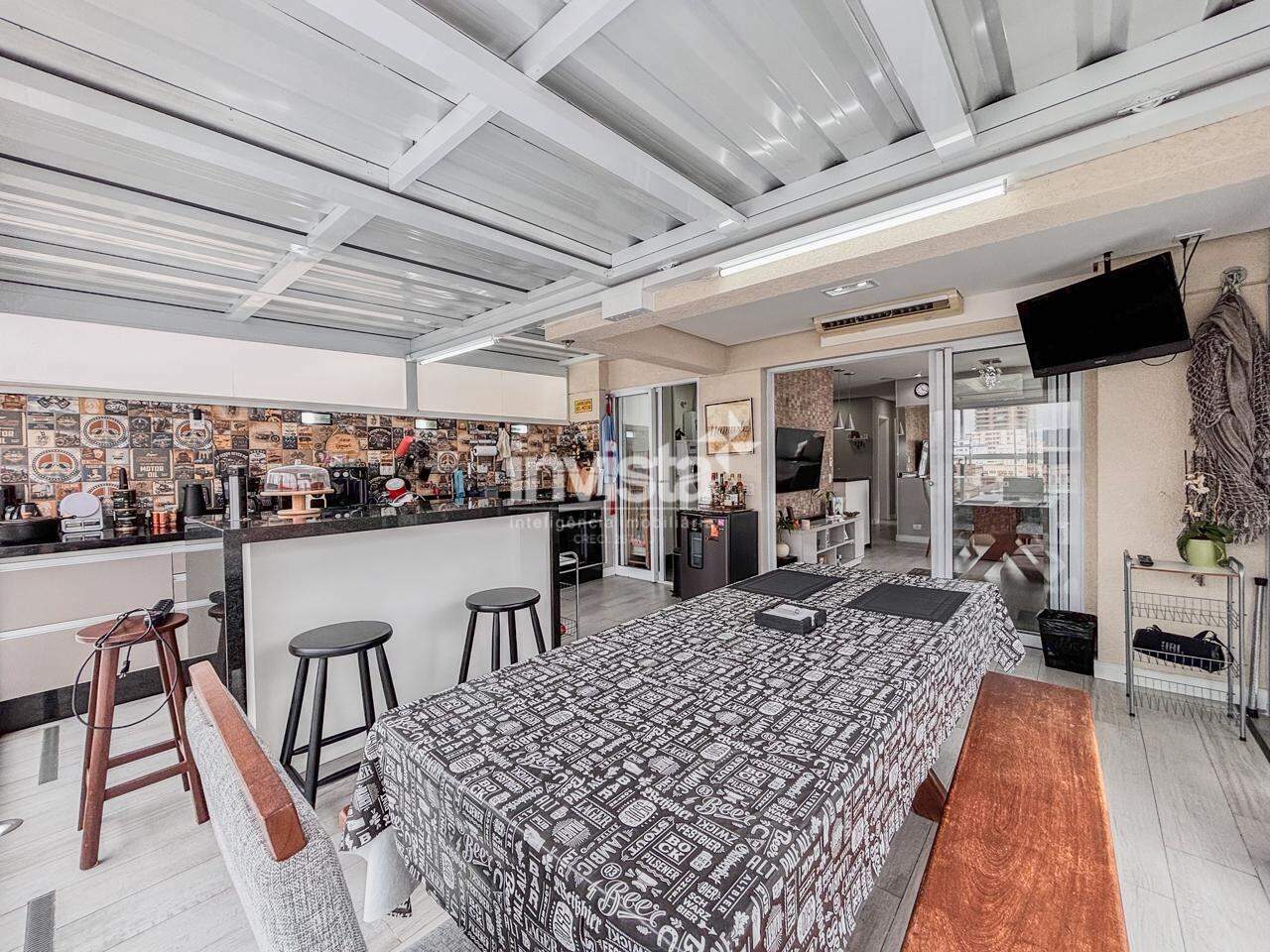 Apartamento à venda no bairro Ponta da Praia