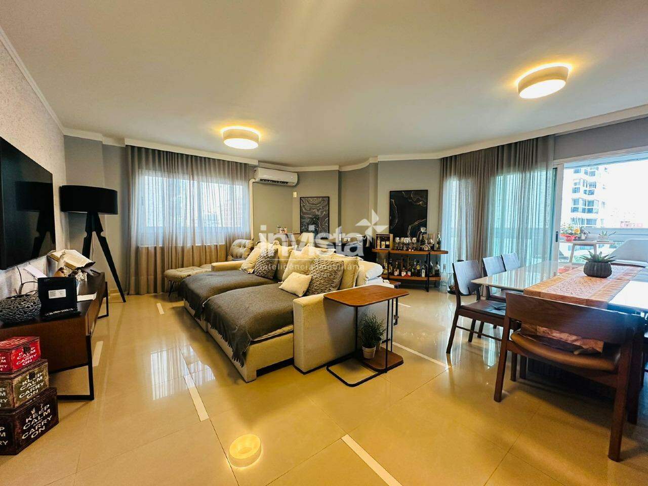 Apartamento à venda no bairro Ponta da Praia