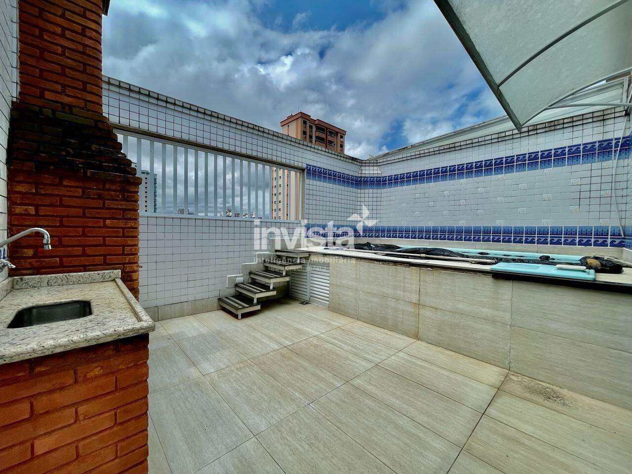 Casa Triplex à venda no bairro Embaré