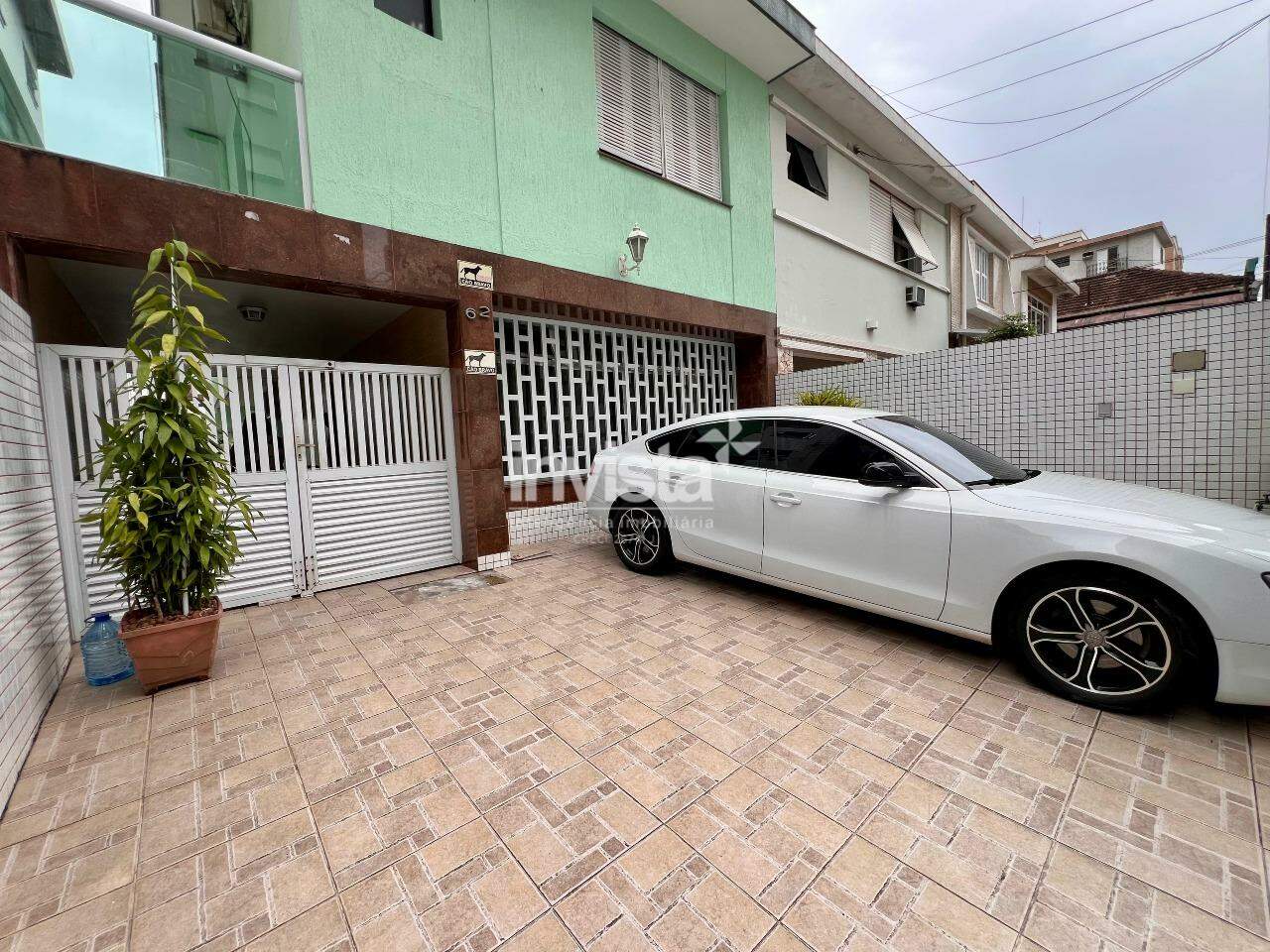 C&oacute;digo: 9692 R$ 3.200.000,00 Casa &agrave; venda em Santos-SP no bairro Gonzaga, com 3 dormit&oacute;rios e 289m&sup2; 289 m&sup2; 3 quartos 4 vagas - Santos