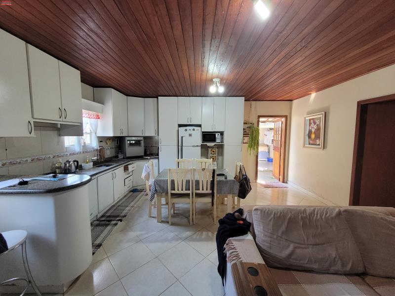 Casa à venda no Passa Vinte: 